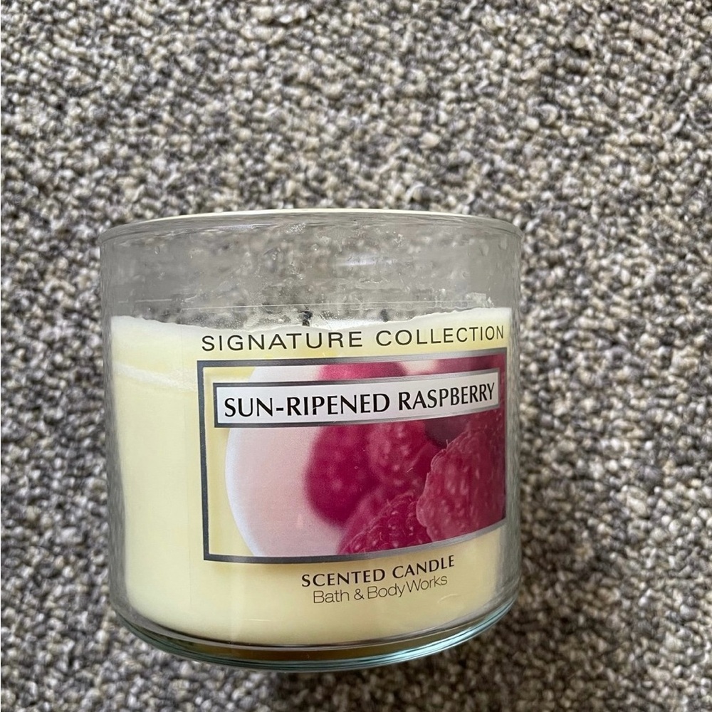 Used Bath & Body Works Sun-Ripened Raspberry Candle